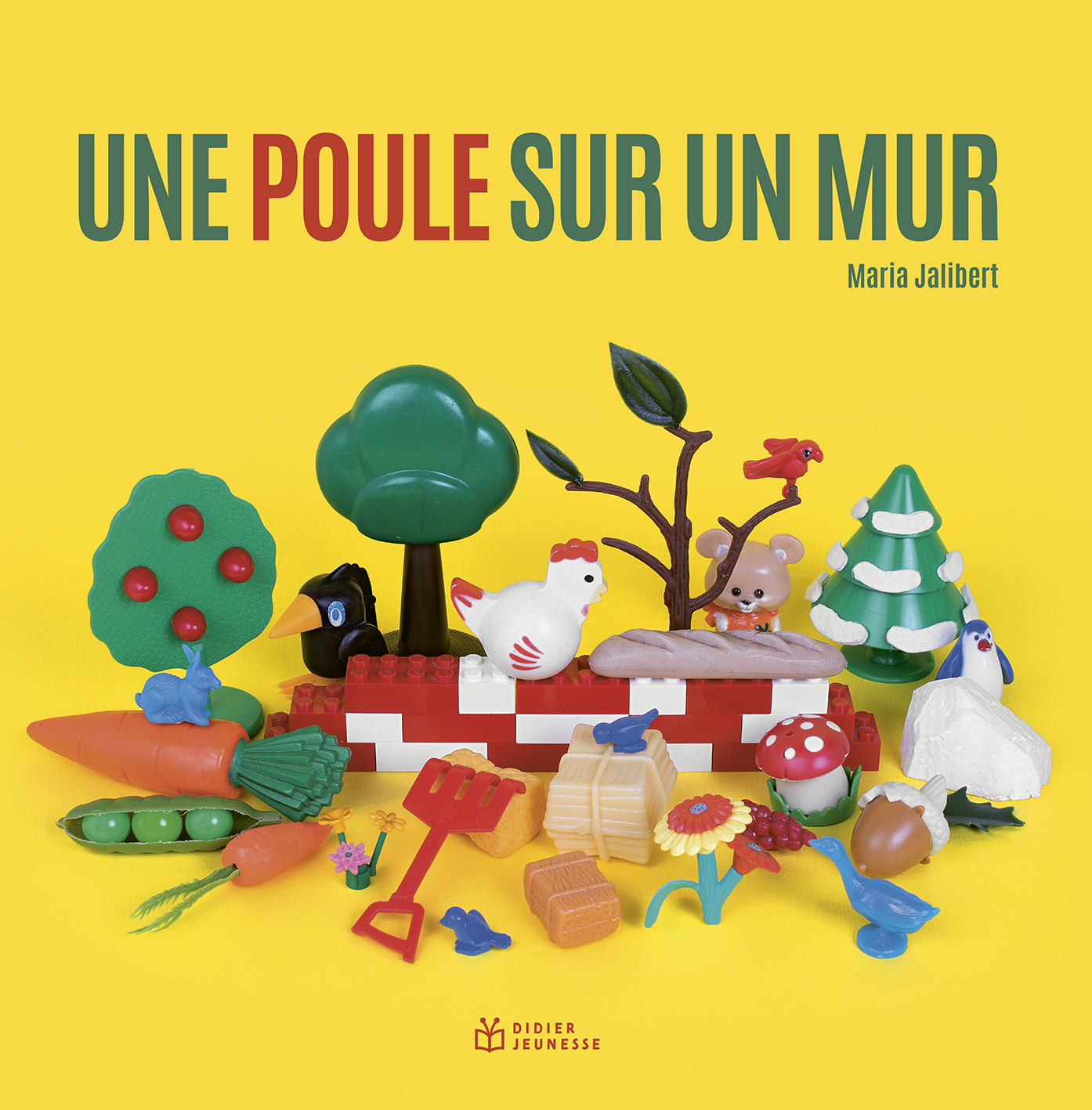 Une poule sur un mur